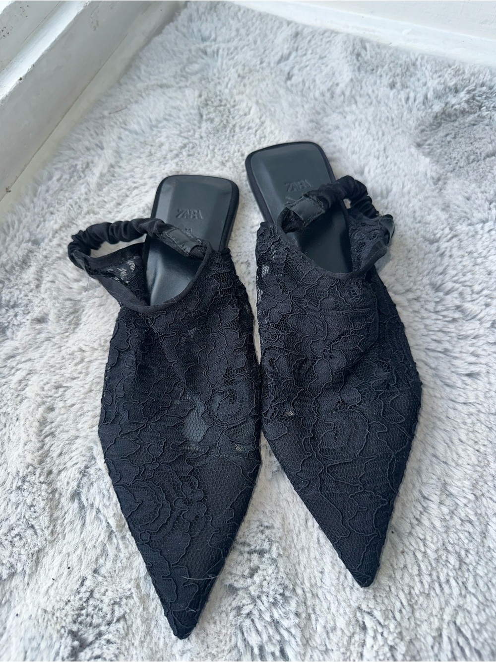 ZARA Black Lace Pointed Toe Flats Chic Slip-On Size 38